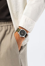 Hamilton Khaki Field Mechanical Power Reserve 40mm Black Dial Watch H69509930